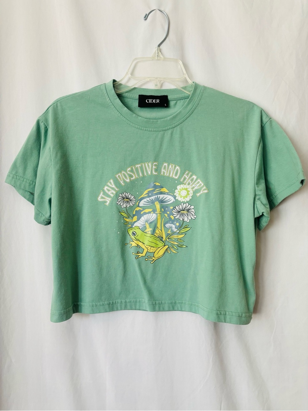 Cider Frog Mushroom Green "Stay Positive and Happy" Graphic Crop Tee